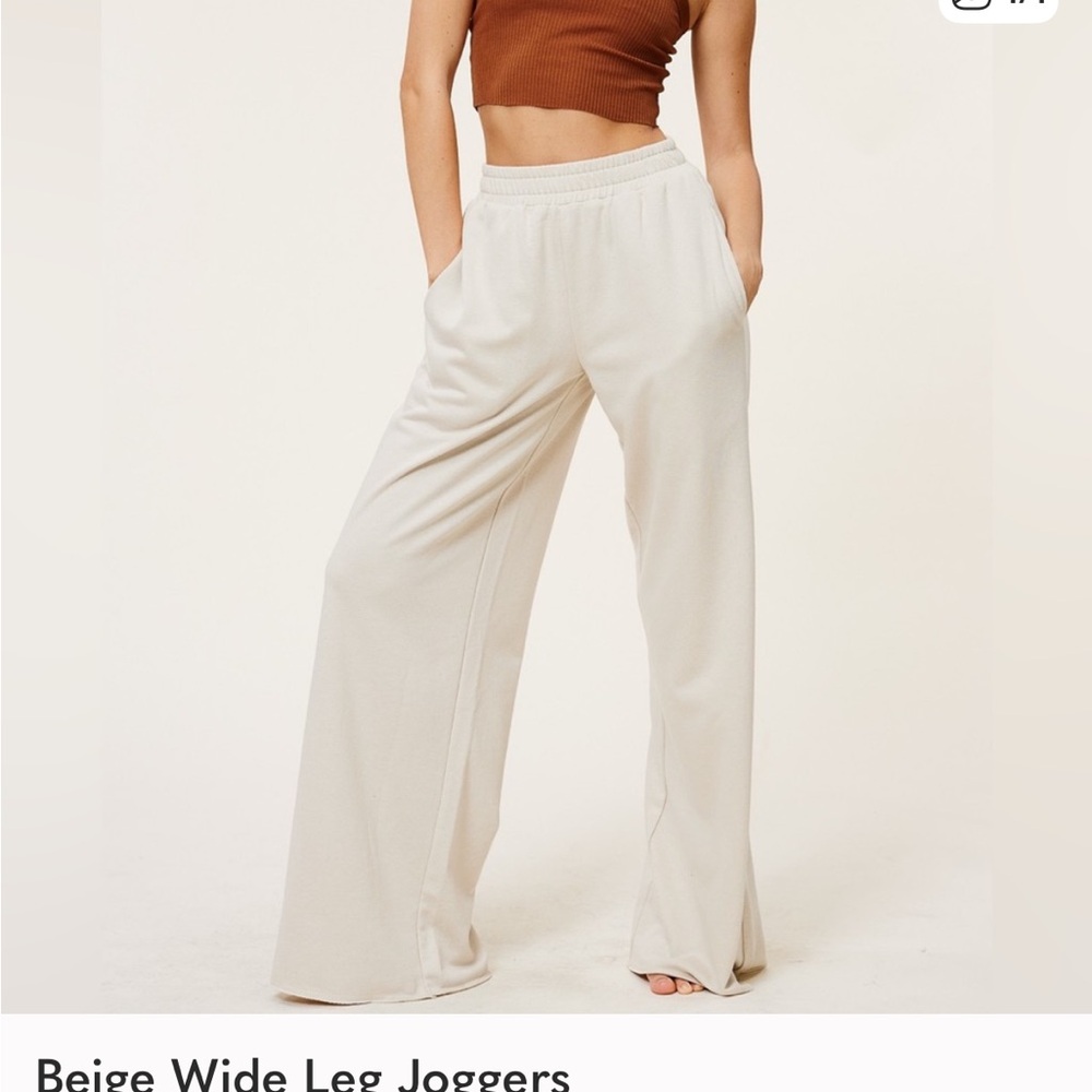 NWOT Beige Wide Leg Joggers